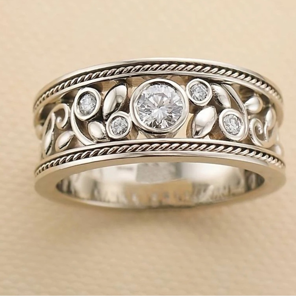 Vintage Leaf Sterling Silver Ring size 6